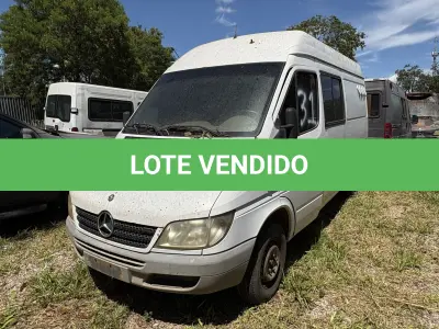 LOTE 031 - FURGÃO