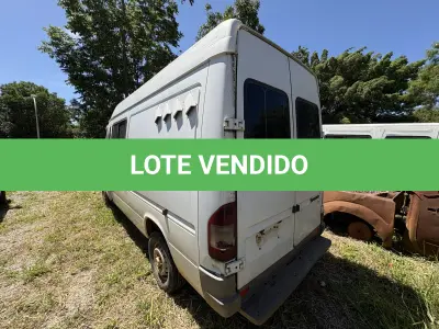LOTE 031 - FURGÃO