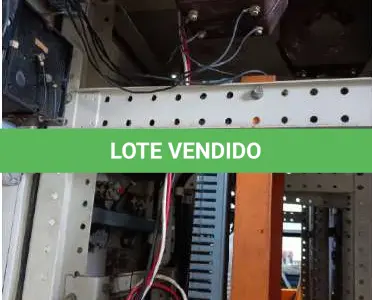 LOTE 009 - Quadros metálicos