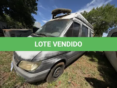 LOTE 030 - FURGÃO
