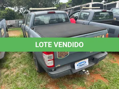 LOTE 052 - PICAPE