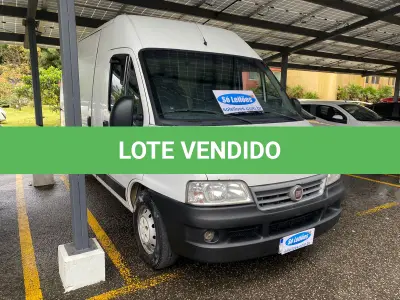 LOTE 001 - Utilitário / Furgão