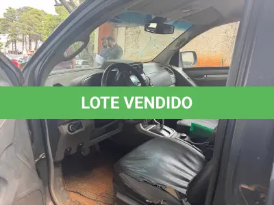 LOTE 036 - PICAPE