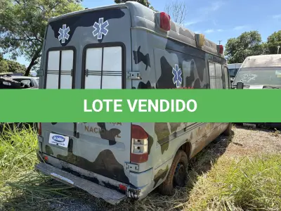 LOTE 032 - FURGÃO