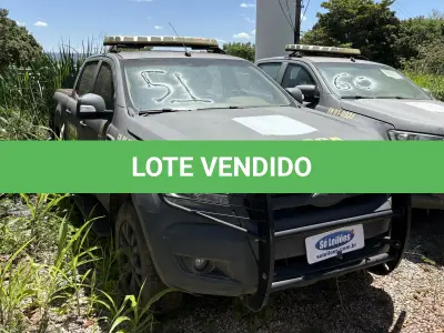 LOTE 051 - PICAPE