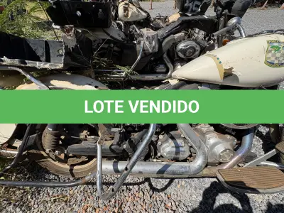 LOTE 044 - MOTOCICLETA