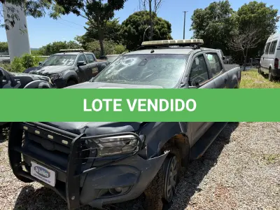 LOTE 049 - PICAPE