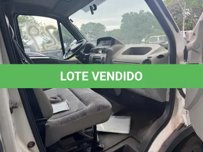 LOTE 029 - VAN