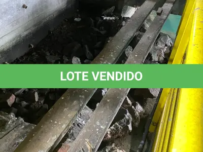 LOTE 014 - Vigas de madeira