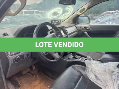 LOTE 060 - PICAPE