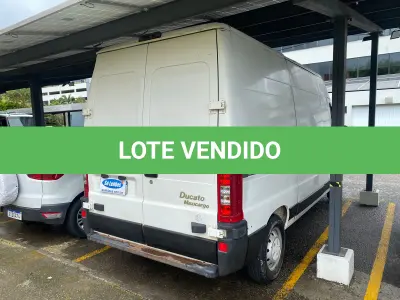 LOTE 001 - Utilitário / Furgão