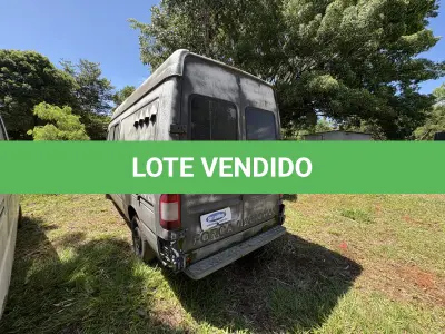 LOTE 030 - FURGÃO