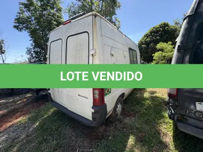 LOTE 026 - FURGÃO