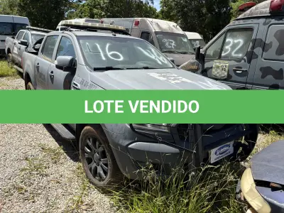 LOTE 046 - PICAPE