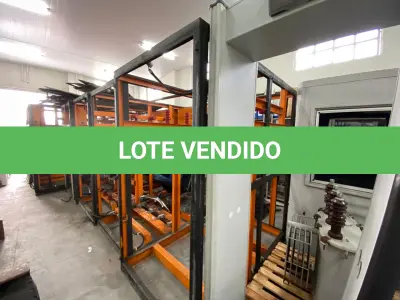 LOTE 009 - Quadros metálicos