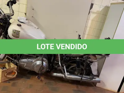 LOTE 044 - MOTOCICLETA