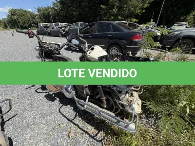 LOTE 043 - MOTOCICLETA