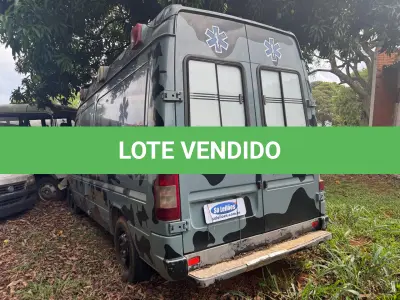 LOTE 032 - FURGÃO