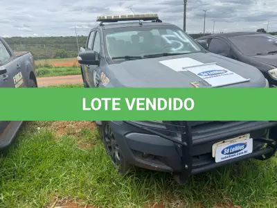 LOTE 054 - PICAPE