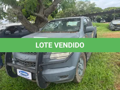LOTE 038 - PICAPE