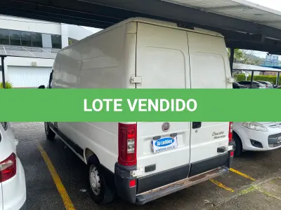 LOTE 001 - Utilitário / Furgão