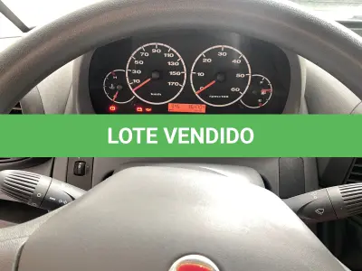 LOTE 001 - Utilitário / Furgão