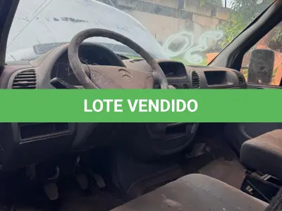 LOTE 030 - FURGÃO