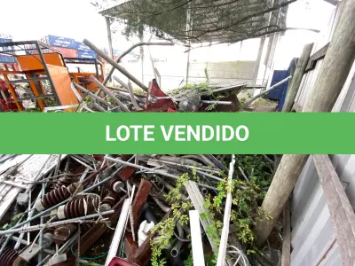 LOTE 003 - Braços e cruzetas