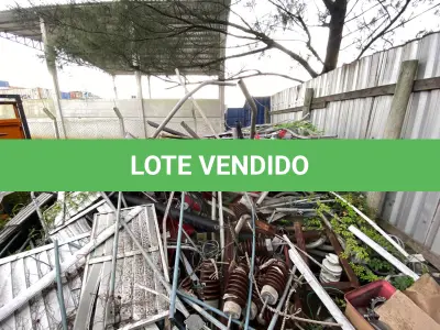 LOTE 003 - Braços e cruzetas