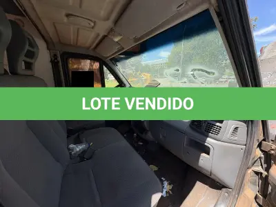 LOTE 027 - FURGÃO