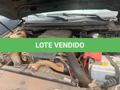 LOTE 054 - PICAPE