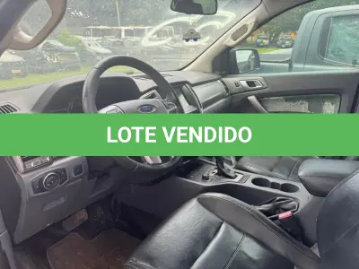 LOTE 055 - PICAPE