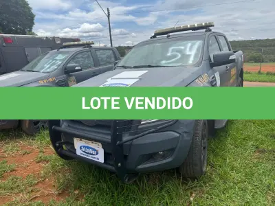 LOTE 054 - PICAPE