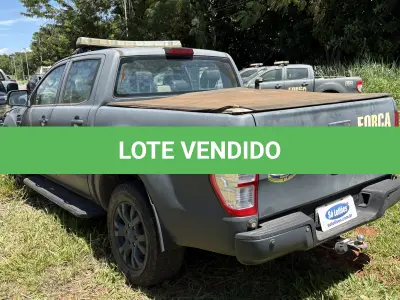 LOTE 047 - PICAPE