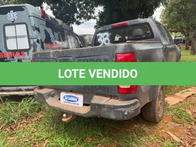 LOTE 036 - PICAPE