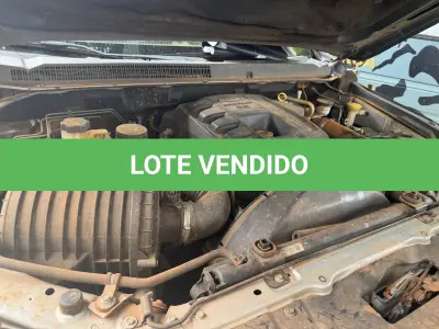 LOTE 036 - PICAPE