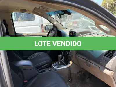 LOTE 036 - PICAPE