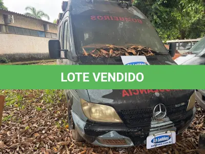 LOTE 032 - FURGÃO