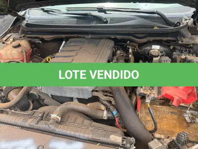 LOTE 047 - PICAPE
