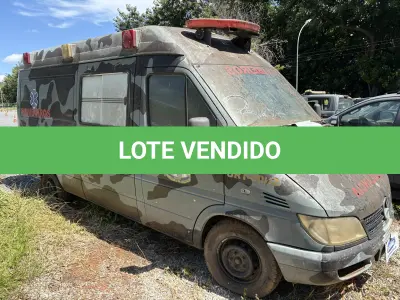 LOTE 032 - FURGÃO