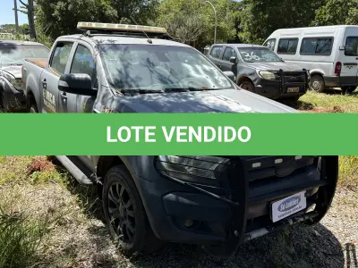 LOTE 047 - PICAPE