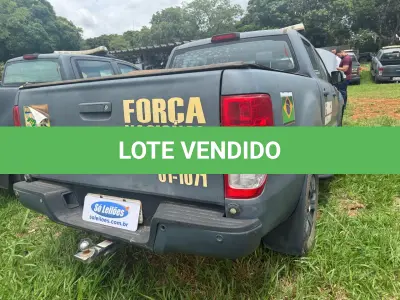 LOTE 047 - PICAPE