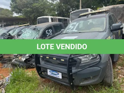 LOTE 051 - PICAPE