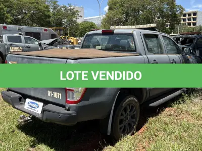 LOTE 047 - PICAPE