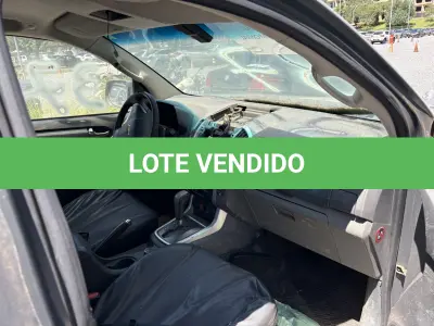 LOTE 037 - PICAPE