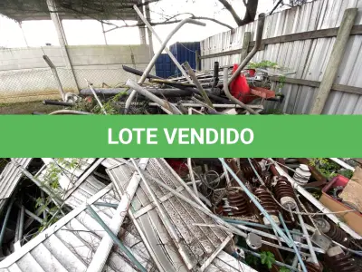 LOTE 003 - Braços e cruzetas