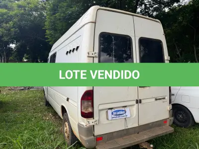LOTE 031 - FURGÃO