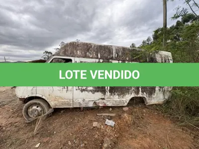 LOTE 014 - Ambulância
