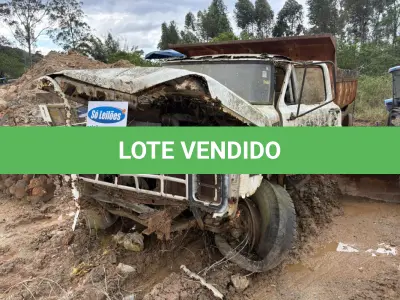 LOTE 007 - Caminhão