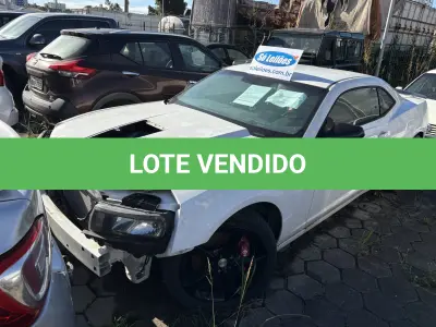 LOTE 004 - Automóvel